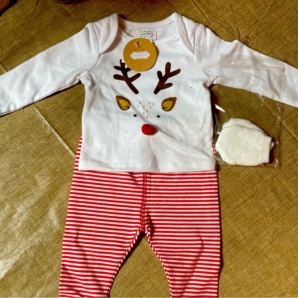 NWT Mud Pie Christmas Themed Outfit